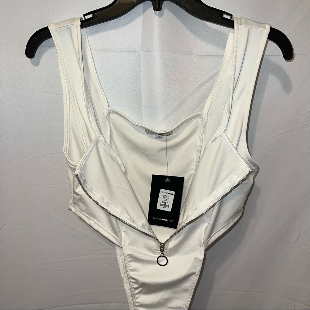 Highly Cut Bodysuit - White - Picture 6 of 11